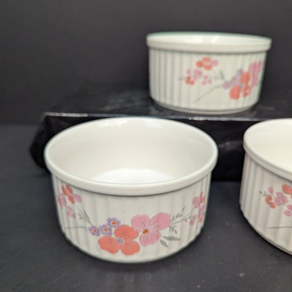 Galleria Collection Stoneware Pink Floral Ramekin 1985 JMP Marketing Lot of 3 - Picture 2 of 10